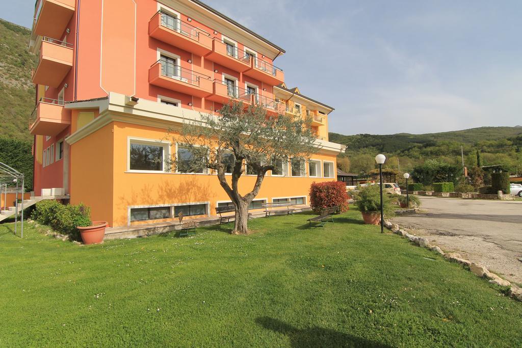 Filippone Hotel&ristorante 3* Gioia Dei Marsi